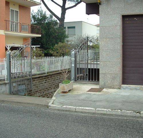 appartamento in vendita ad Albano Laziale in zona Pavona