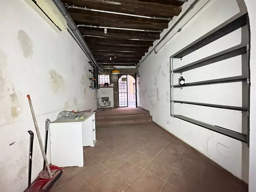 negozio in vendita ad Albano Laziale