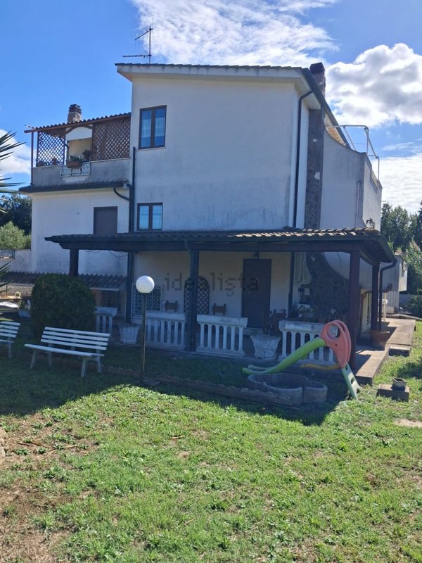 appartamento in vendita ad Albano Laziale