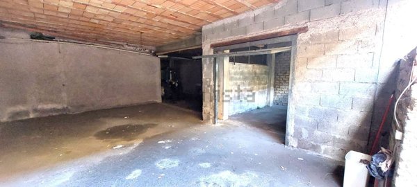 locale di sgombero in vendita ad Albano Laziale