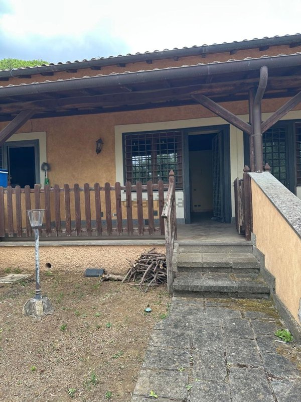 appartamento in vendita ad Albano Laziale