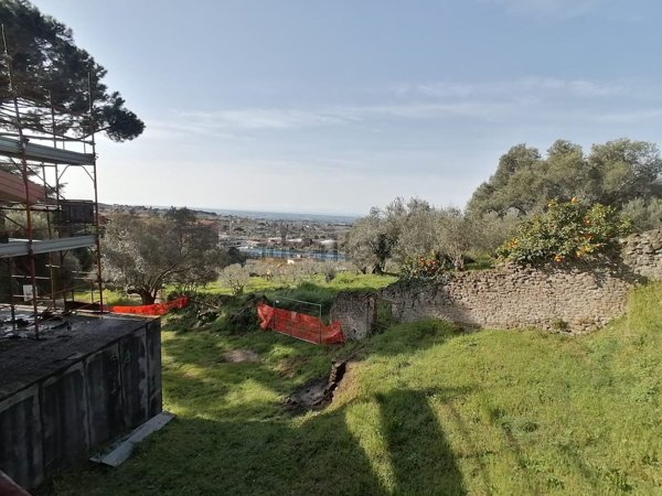 casa indipendente in vendita ad Albano Laziale