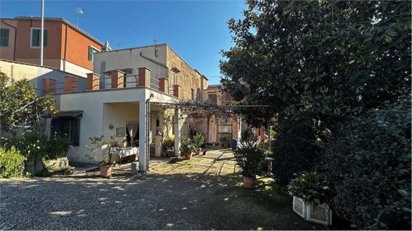 casa indipendente in vendita ad Albano Laziale