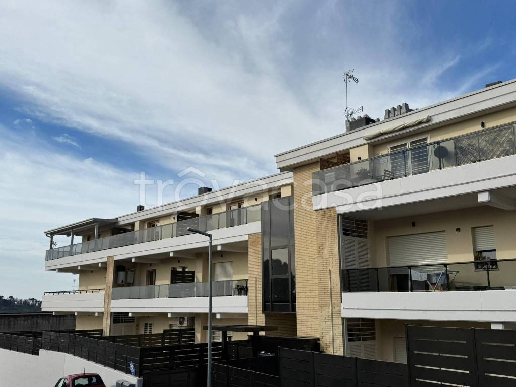 appartamento in vendita ad Albano Laziale