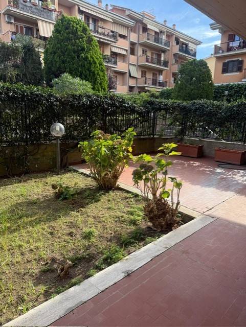 appartamento in vendita ad Albano Laziale