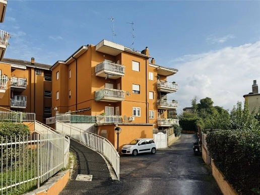appartamento in vendita ad Albano Laziale