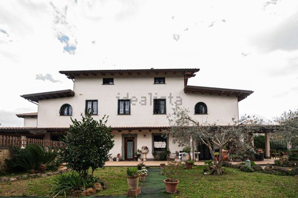 casa indipendente in vendita ad Albano Laziale