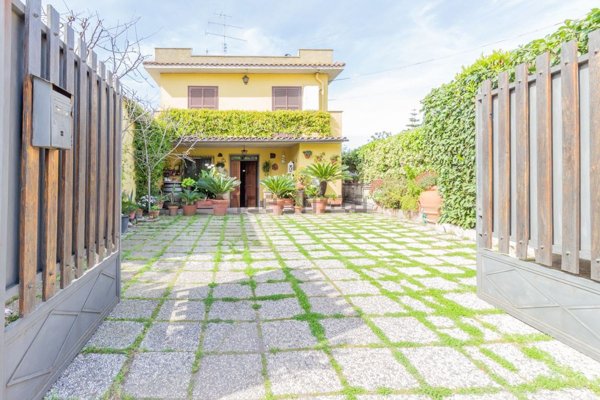 appartamento in vendita ad Albano Laziale