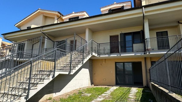 casa indipendente in vendita ad Albano Laziale