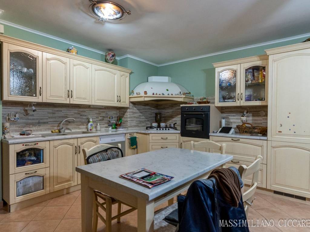 casa indipendente in vendita ad Albano Laziale in zona Cecchina