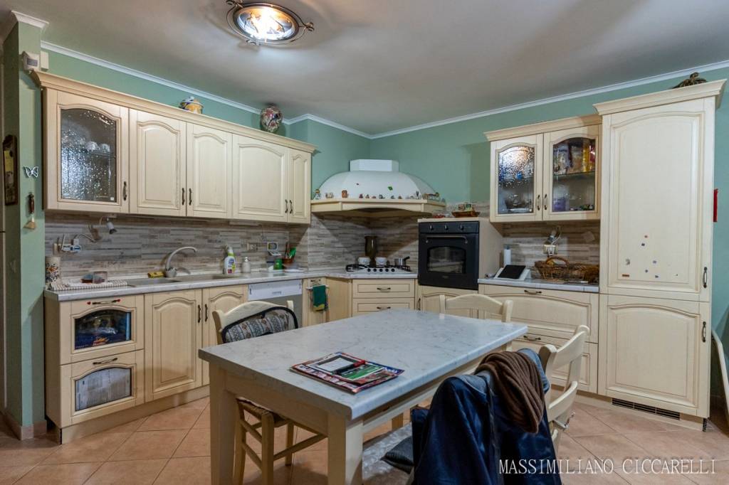 casa indipendente in vendita ad Albano Laziale in zona Cecchina