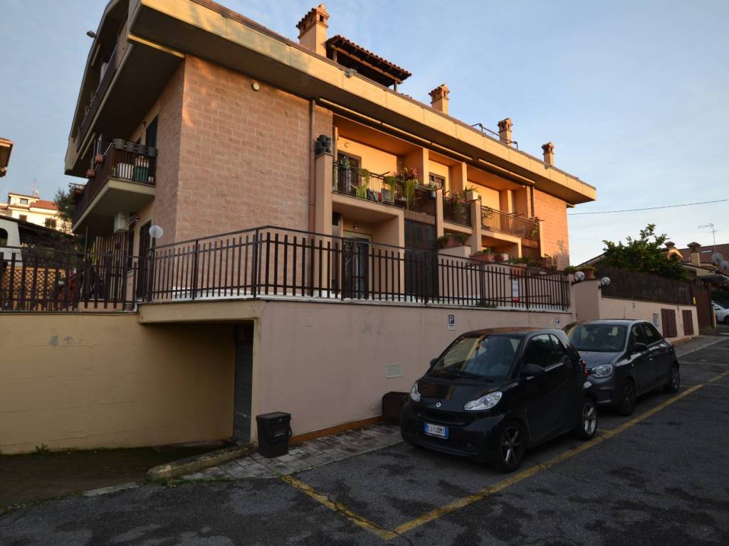 appartamento in vendita ad Albano Laziale