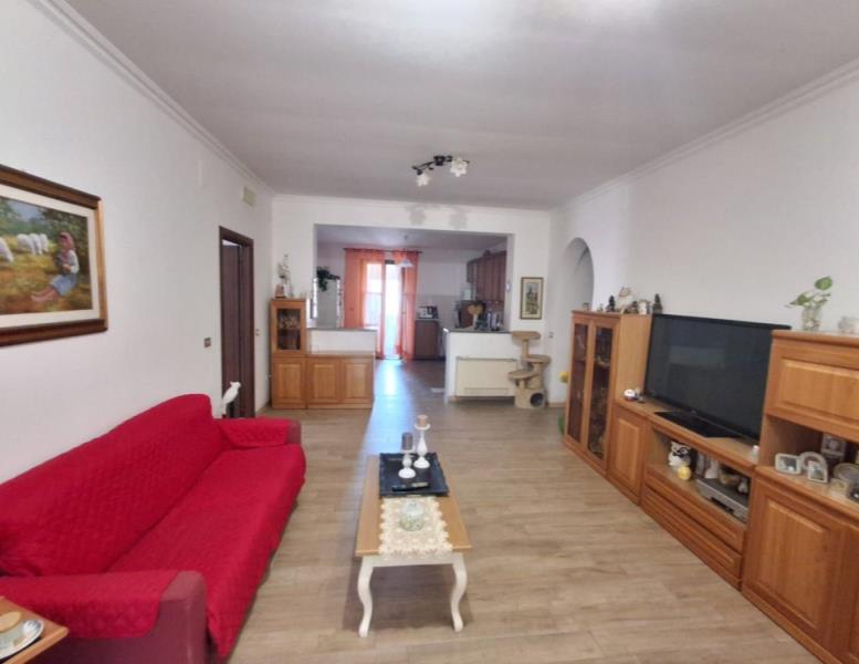 casa indipendente in vendita ad Albano Laziale in zona Cecchina