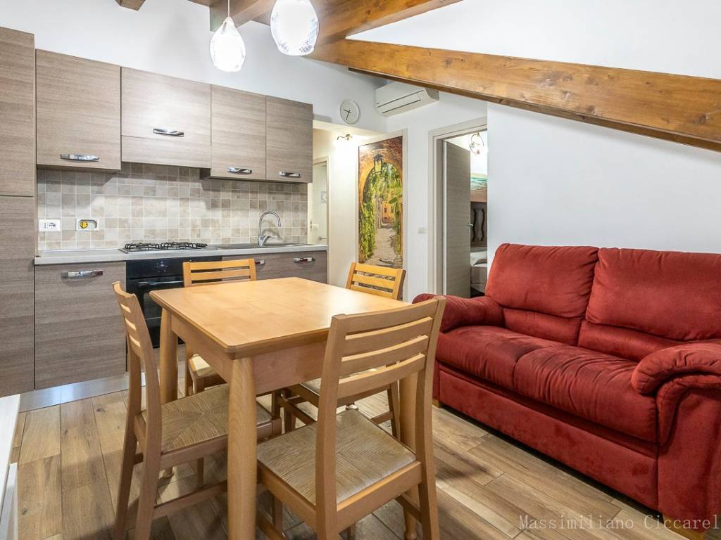 appartamento in vendita ad Albano Laziale in zona Cecchina