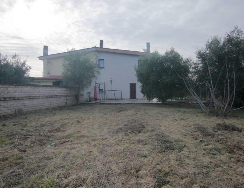 casa indipendente in vendita ad Albano Laziale in zona Cecchina