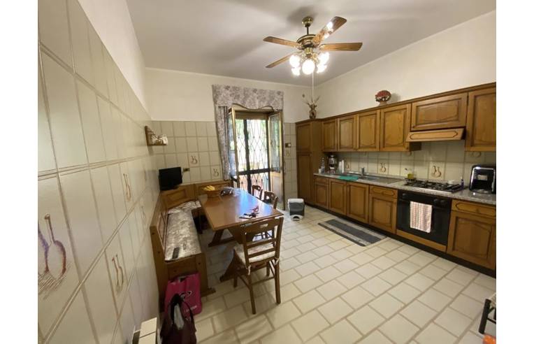 appartamento in vendita ad Albano Laziale in zona Pavona