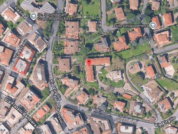 casa indipendente in vendita ad Albano Laziale