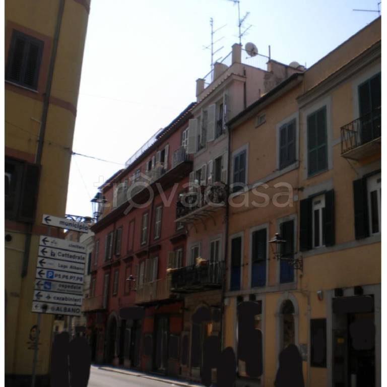 appartamento in vendita ad Albano Laziale