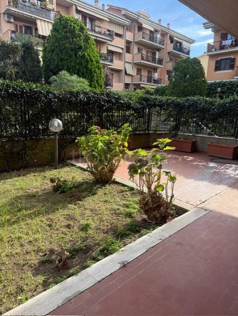 appartamento in vendita ad Albano Laziale
