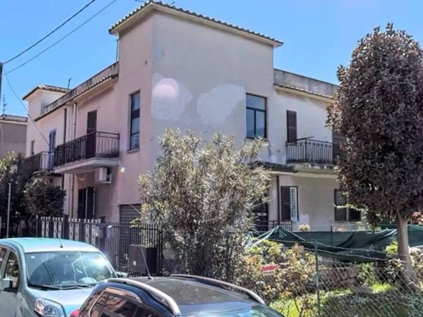 appartamento in vendita ad Albano Laziale in zona Marfoli