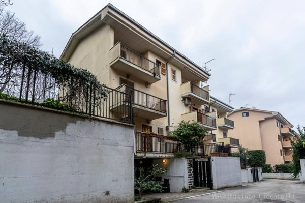 casa indipendente in vendita ad Albano Laziale