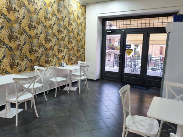 negozio in vendita ad Albano Laziale