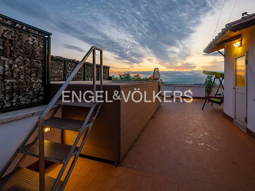 appartamento in vendita ad Albano Laziale