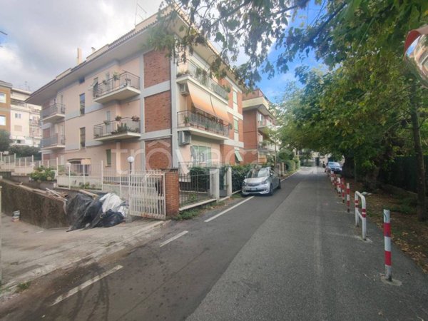 appartamento in vendita ad Albano Laziale