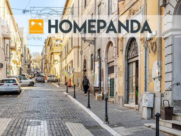 locale commerciale in vendita ad Albano Laziale