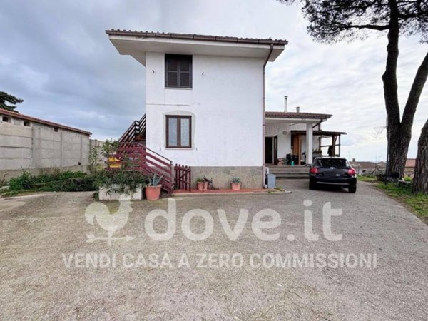 appartamento in vendita ad Albano Laziale in zona Cecchina
