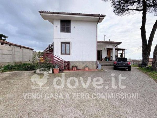 appartamento in vendita ad Albano Laziale in zona Cecchina