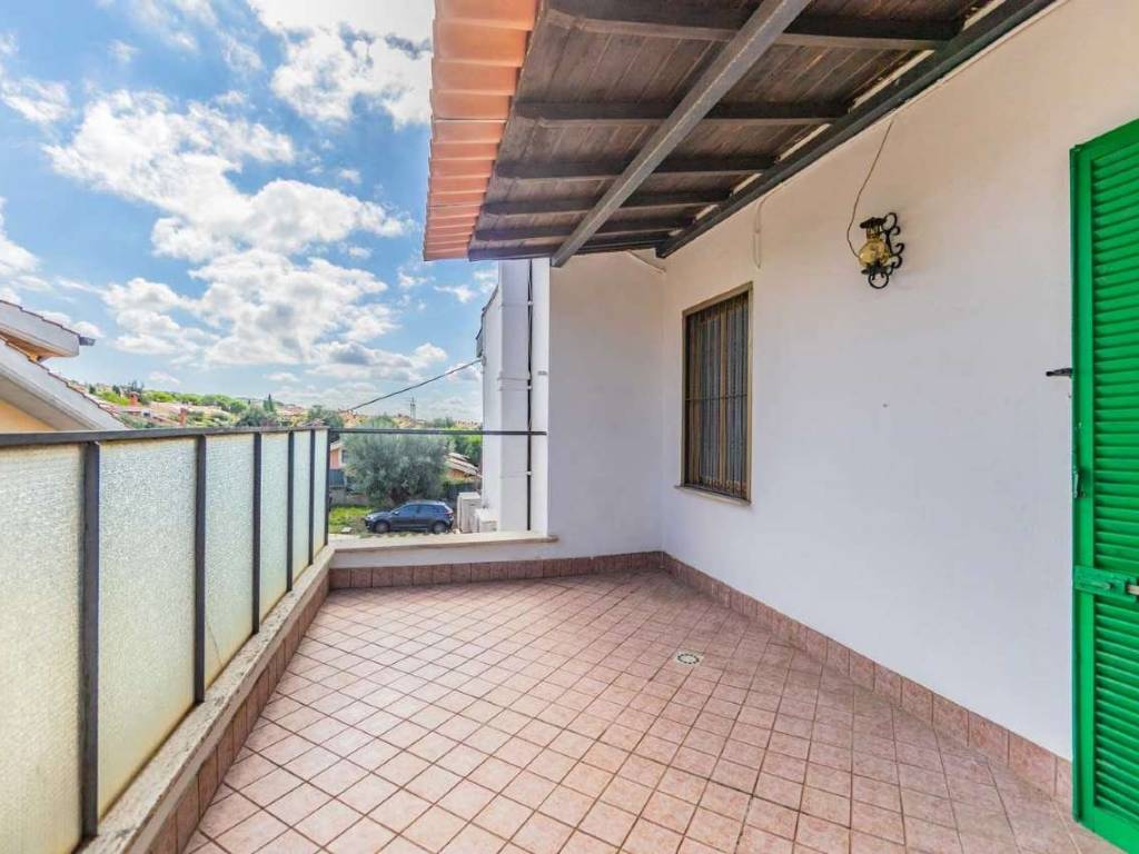 casa indipendente in vendita ad Albano Laziale in zona Cecchina