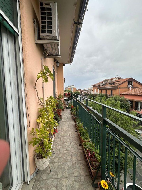 appartamento in vendita ad Albano Laziale in zona Cecchina