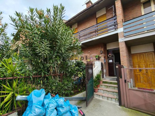 casa indipendente in vendita ad Albano Laziale