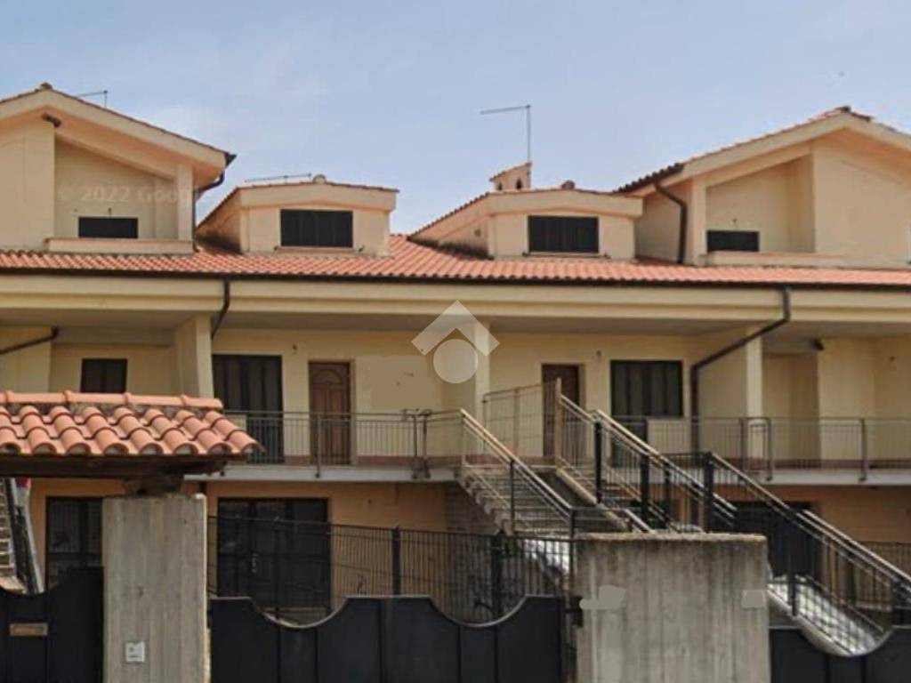 casa indipendente in vendita ad Albano Laziale in zona Cecchina