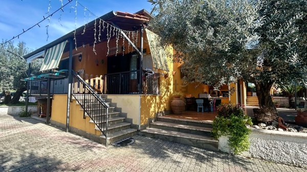 casa indipendente in vendita ad Albano Laziale