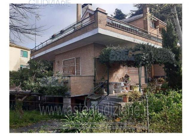 appartamento in vendita ad Albano Laziale