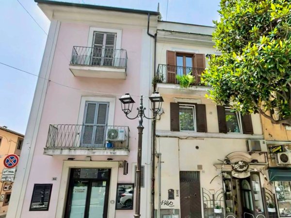 appartamento in vendita ad Albano Laziale