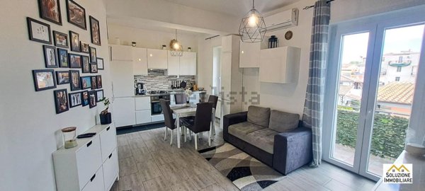 appartamento in vendita ad Albano Laziale in zona Pavona