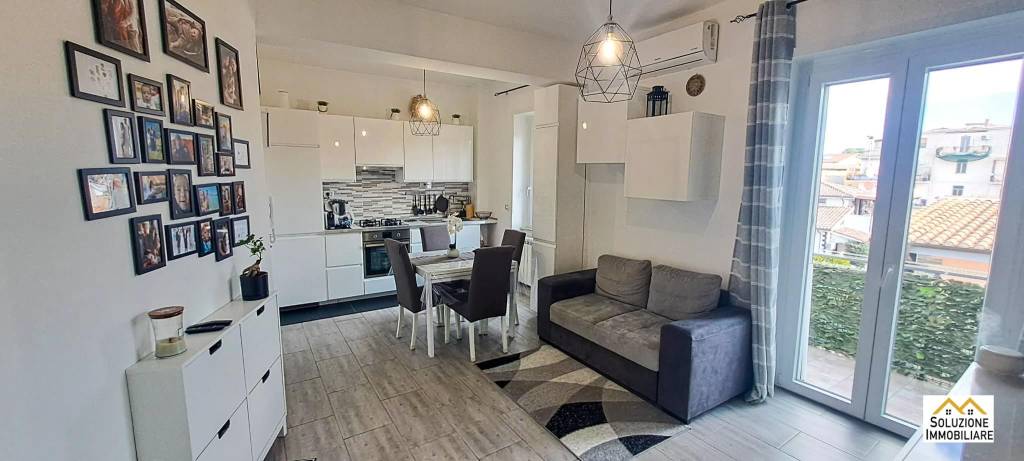 appartamento in vendita ad Albano Laziale in zona Marfoli