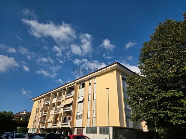 appartamento in vendita ad Albano Laziale in zona Cecchina