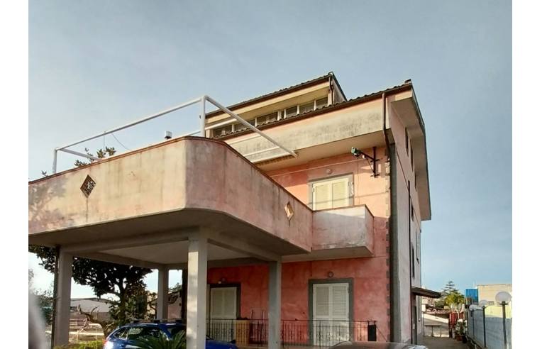 appartamento in vendita ad Albano Laziale in zona Pavona