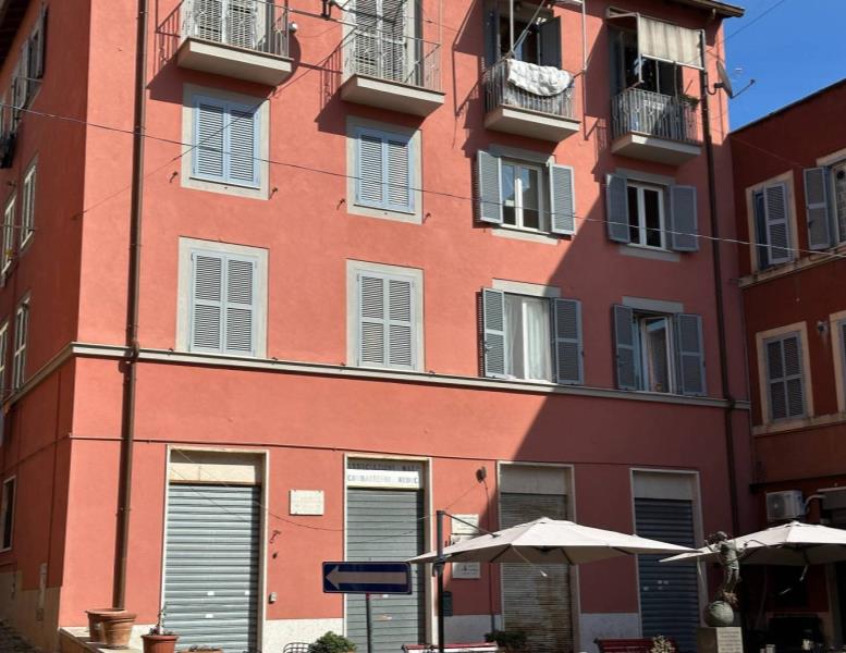 appartamento in vendita ad Albano Laziale