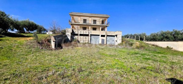 appartamento in vendita ad Albano Laziale in zona Cecchina