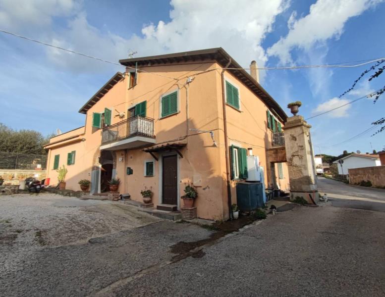 appartamento in vendita ad Albano Laziale