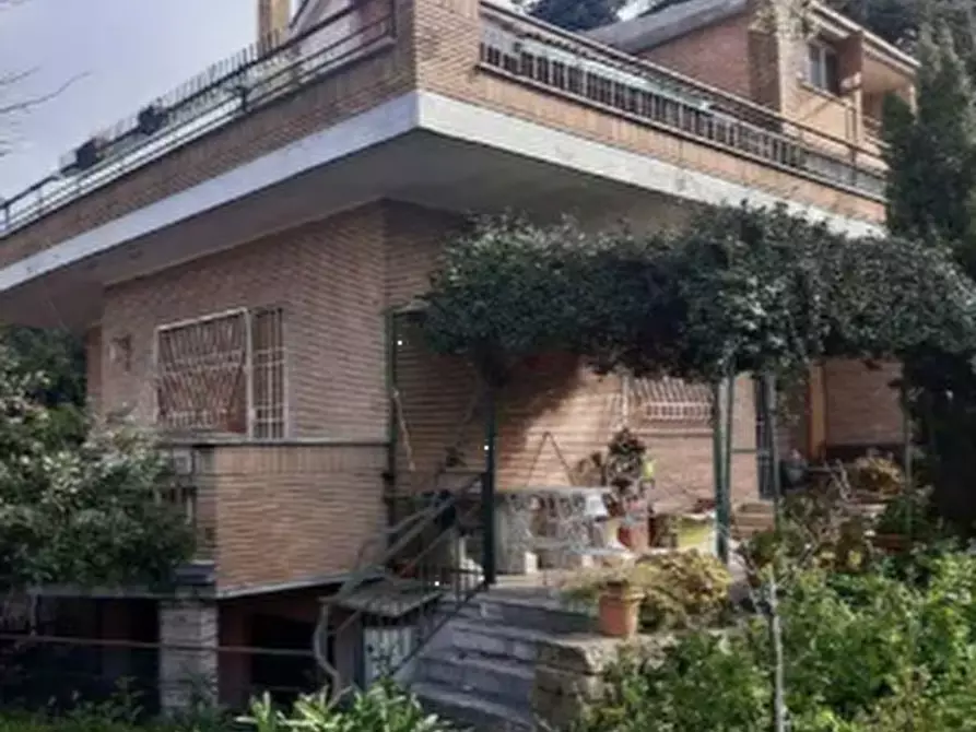 casa indipendente in vendita ad Albano Laziale