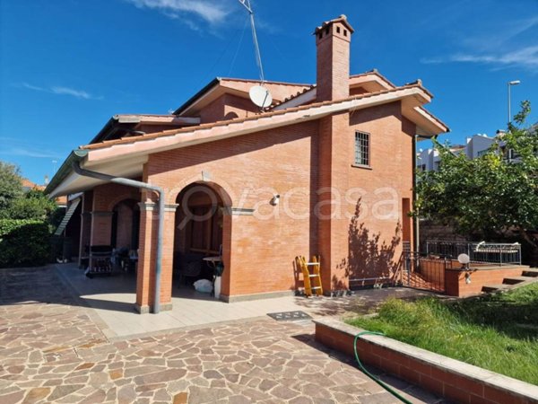 casa indipendente in vendita ad Albano Laziale