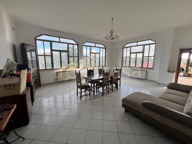 casa indipendente in vendita ad Albano Laziale in zona Cecchina