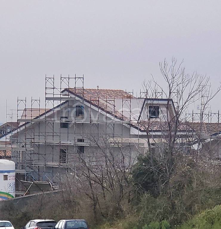 appartamento in vendita ad Albano Laziale in zona Cecchina