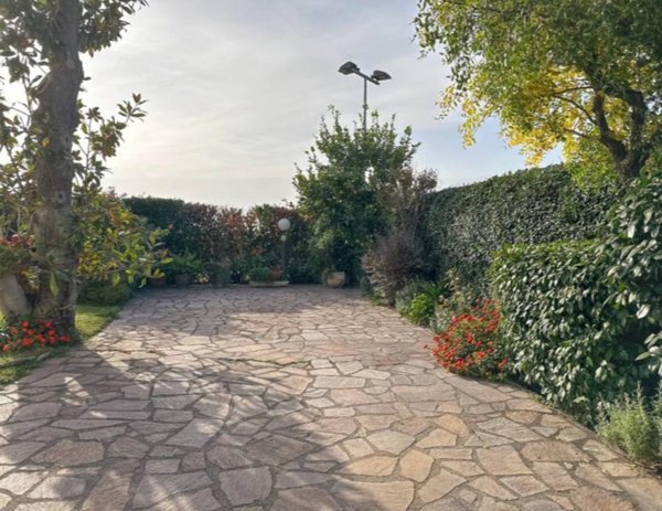 casa indipendente in vendita ad Albano Laziale